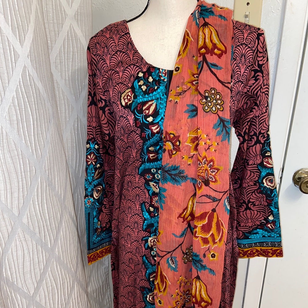 Pakistani Indian Three Piece Embroidered Suit.Brand Gul Ahmed.